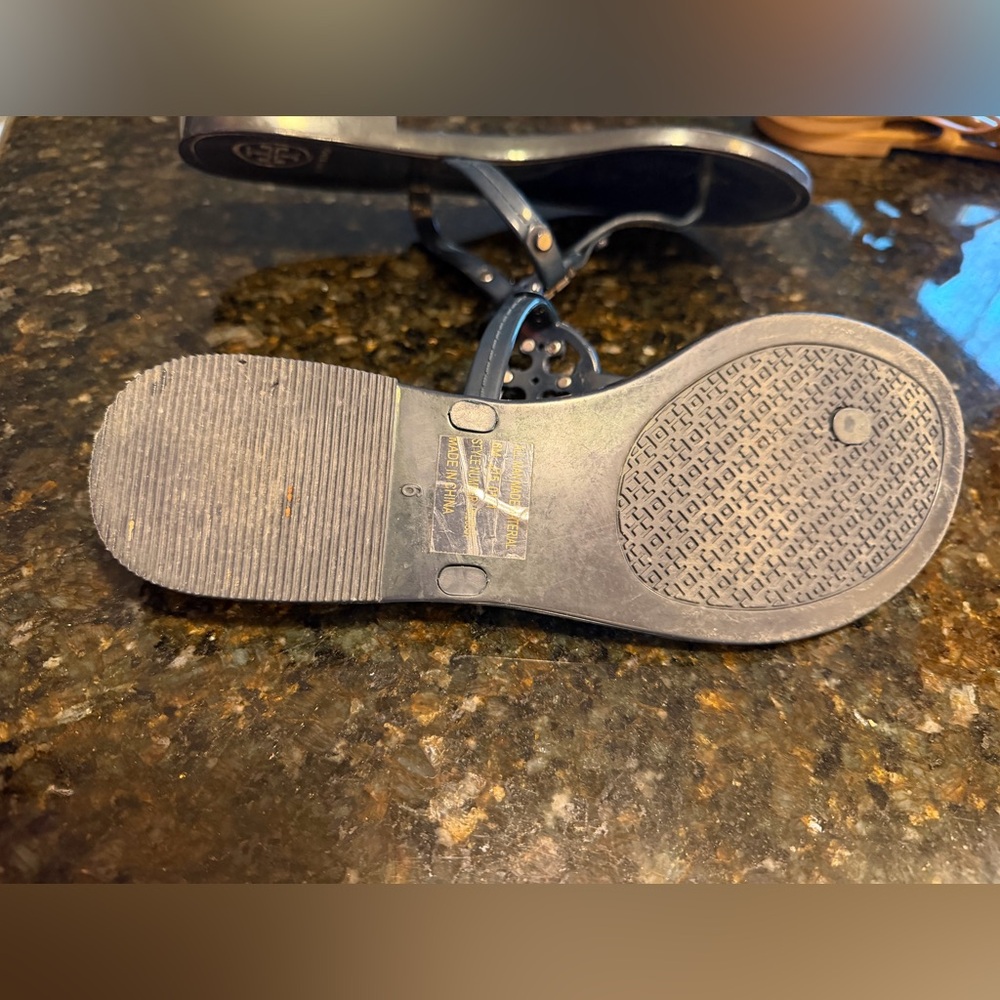 Tory Burch Navy Mini Miller Jelly Thong Sandal Size 6 - Picture 4 of 5